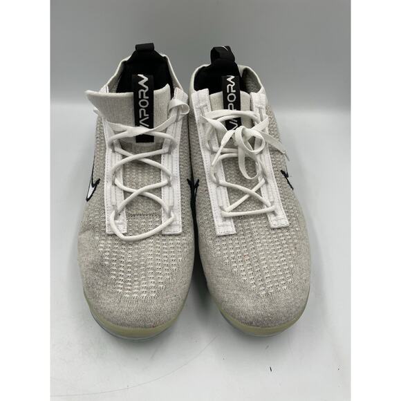 Nike Air VaporMax 2021 Flyknit Monochrome Size 11.5 - Excellent Condition - Picture 1 of 10